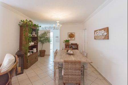 Apartamento à venda com 162m², 3 quartos e 1 vaga Apartamento à venda com 162m², 3 quartos e 1 vagaSala