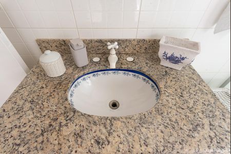 Apartamento à venda com 162m², 3 quartos e 1 vaga Apartamento à venda com 162m², 3 quartos e 1 vagaBanheiro
