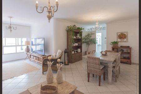 Apartamento à venda com 162m², 3 quartos e 1 vaga Apartamento à venda com 162m², 3 quartos e 1 vagaSala