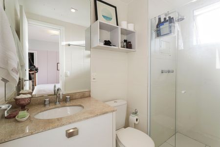 Apartamento à venda com 134m², 2 quartos e 2 vagasBanheiro da Suíte 2