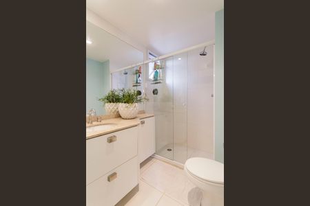 Apartamento à venda com 134m², 2 quartos e 2 vagasBanheiro da Suíte 2