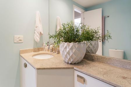 Apartamento à venda com 134m², 2 quartos e 2 vagasBanheiro da Suíte 2