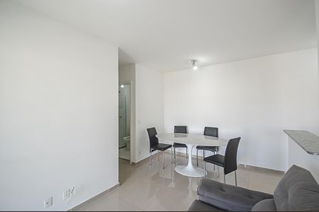 Apartamento à venda com 65m², 2 quartos e 1 vagaSala
