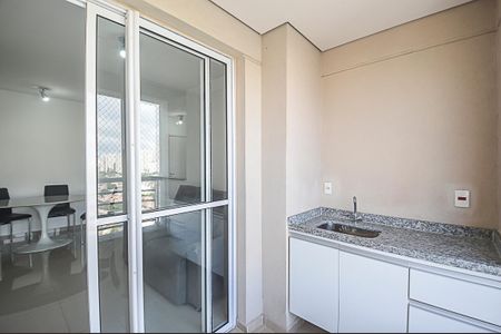 Apartamento à venda com 65m², 2 quartos e 1 vagaSacada