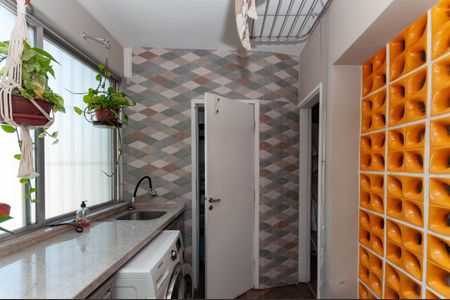 Apartamento à venda com 103m², 3 quartos e 1 vagaÁrea de Serviço