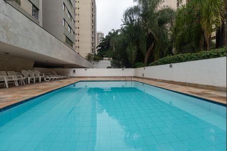 Apartamento à venda com 103m², 3 quartos e 1 vagaÁrea Comum - Piscina