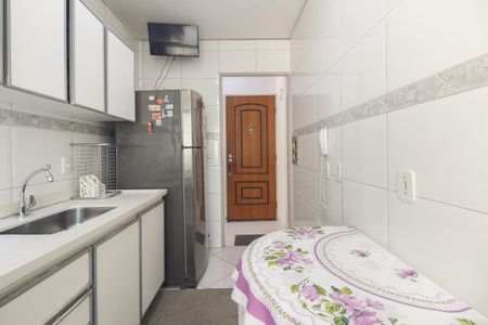 Apartamento à venda com 69m², 3 quartos e sem vaga Apartamento à venda com 69m², 3 quartos e sem vagaCozinha