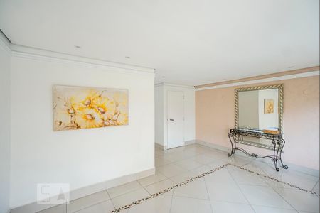 Apartamento à venda com 69m², 3 quartos e sem vagaCondomínio - Hall 