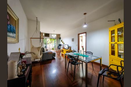 Apartamento à venda com 110m², 3 quartos e 2 vagasSala