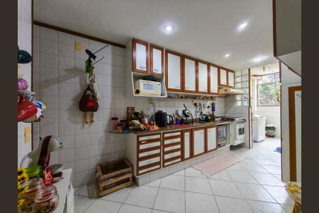 Apartamento à venda com 110m², 3 quartos e 2 vagasCozinha