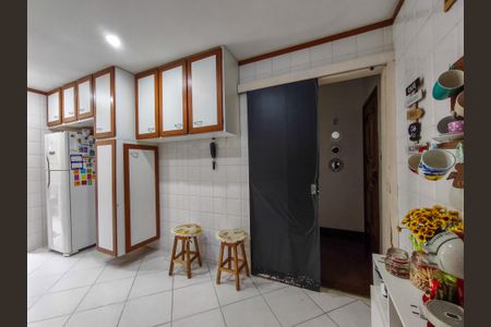 Apartamento à venda com 110m², 3 quartos e 2 vagasCozinha