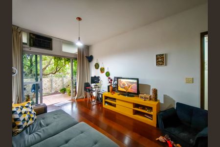 Apartamento à venda com 110m², 3 quartos e 2 vagasSala