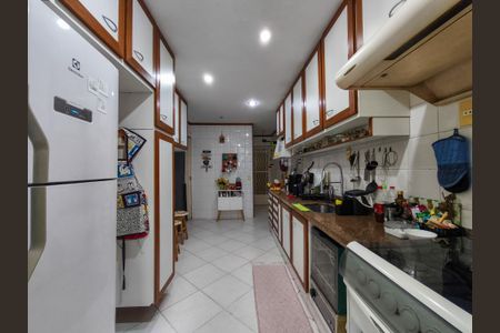 Apartamento à venda com 110m², 3 quartos e 2 vagasCozinha