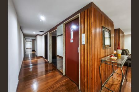 Apartamento à venda com 110m², 3 quartos e 2 vagasFachada e portaria
