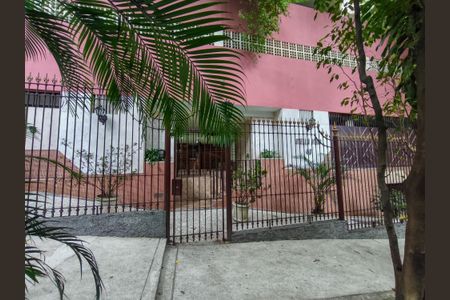 Apartamento à venda com 110m², 3 quartos e 2 vagasFachada e portaria