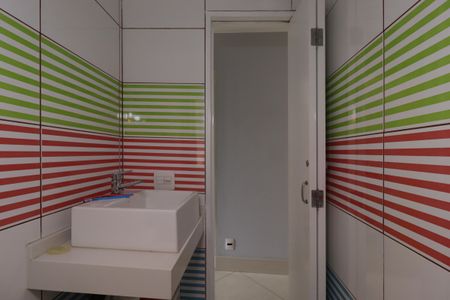 Apartamento à venda com 65m², 3 quartos e 1 vagaBanheiro Social