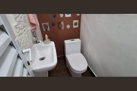 Casa à venda com 259m², 4 quartos e 2 vagasBanheiro de Serviço