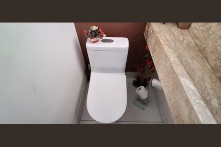 Casa à venda com 259m², 4 quartos e 2 vagasLavabo