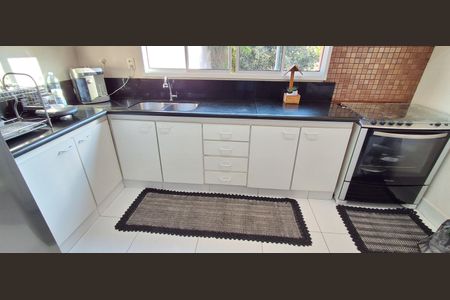 Casa à venda com 259m², 4 quartos e 2 vagasCozinha