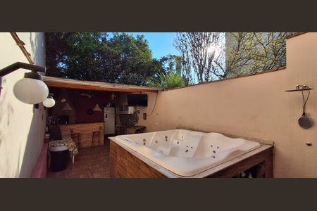 Casa à venda com 259m², 4 quartos e 2 vagasÁrea SPA