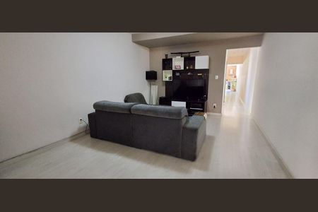 Casa à venda com 259m², 4 quartos e 2 vagasSala