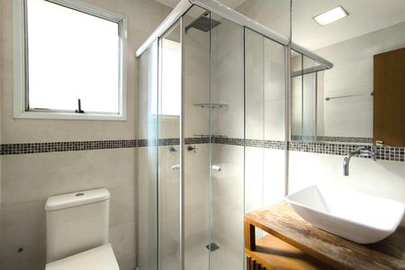 Apartamento à venda com 83m², 2 quartos e 2 vagasBanheiro da Suíte