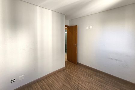 Apartamento à venda com 83m², 2 quartos e 2 vagasQuarto 2