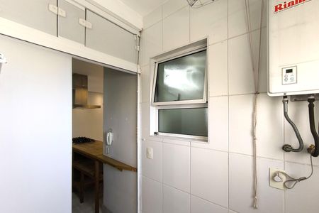 Apartamento à venda com 83m², 2 quartos e 2 vagasÁrea de Serviço