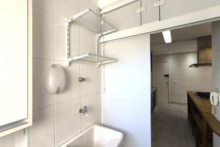 Apartamento à venda com 83m², 2 quartos e 2 vagasÁrea de Serviço
