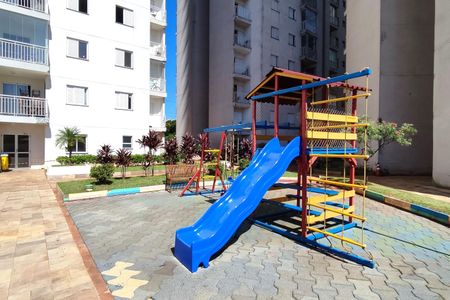 Apartamento à venda com 83m², 2 quartos e 2 vagasÁrea comum - Playground