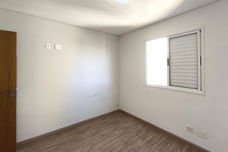 Apartamento à venda com 83m², 2 quartos e 2 vagasQuarto 2