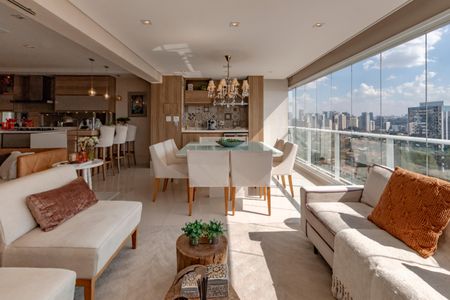 Apartamento à venda com 138m², 3 quartos e 2 vagasVaranda