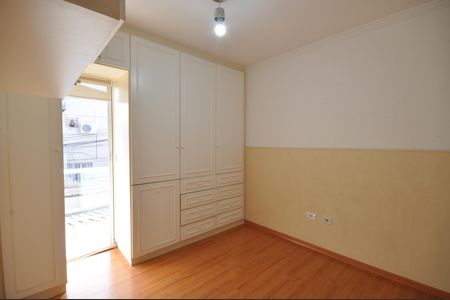 Casa à venda com 79m², 2 quartos e 2 vagasSuíte 2