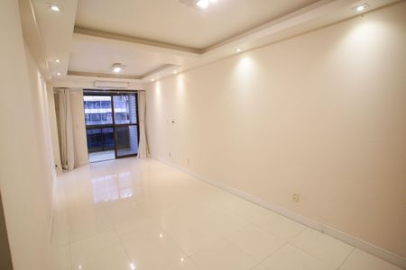 Apartamento à venda com 97m², 3 quartos e 2 vagasSala