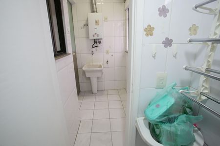 Apartamento à venda com 97m², 3 quartos e 2 vagasBanheiro de Serviço