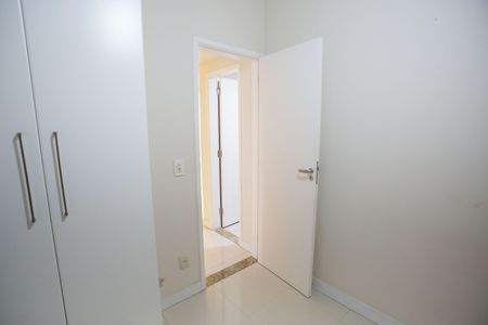 Apartamento à venda com 97m², 3 quartos e 2 vagasQuarto 2