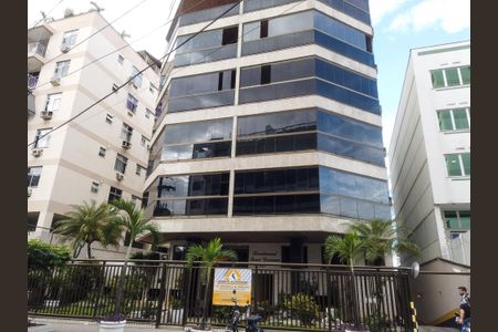 Apartamento à venda com 97m², 3 quartos e 2 vagasFachada