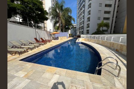 Apartamento à venda com 156m², 3 quartos e 3 vagasÁrea comum - Piscina