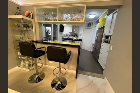 Apartamento à venda com 156m², 3 quartos e 3 vagasCozinha