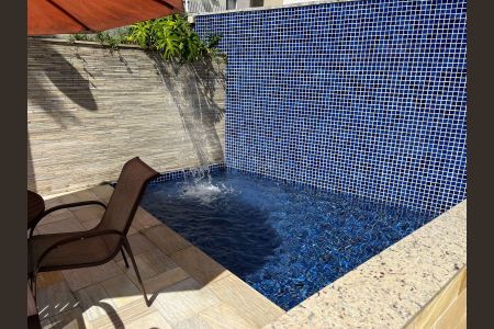 Apartamento à venda com 156m², 3 quartos e 3 vagasÁrea comum - Piscina