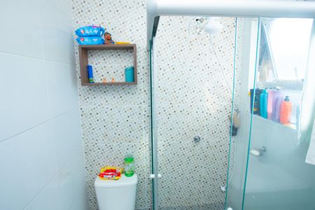 Apartamento à venda com 46m², 2 quartos e 1 vaga Apartamento à venda com 46m², 2 quartos e 1 vagaBanheiro