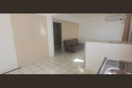 Casa para alugar com 40m², 1 quarto e 1 vagaÁrea comum