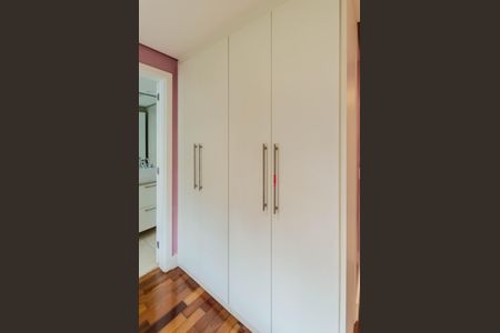 Apartamento à venda com 135m², 3 quartos e 3 vagasSuíte 1