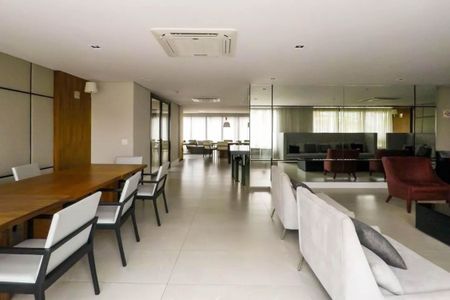 Apartamento à venda com 135m², 3 quartos e 3 vagasÁrea comum - Salão de festas