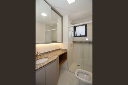 Apartamento à venda com 75m², 2 quartos e 1 vagaBanheiro da Suíte