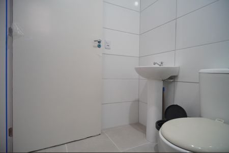 Banheiro de apartamento à venda com 2 quartos, 68m² em Operário, Novo Hamburgo