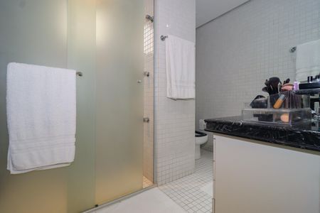 Apartamento para alugar com 80m², 2 quartos e 2 vagasBanheiro da Suíte