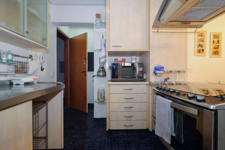 Apartamento para alugar com 80m², 2 quartos e 2 vagasCozinha