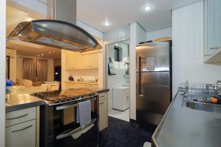 Apartamento para alugar com 80m², 2 quartos e 2 vagasCozinha