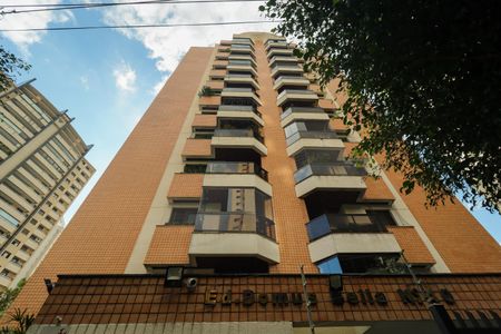 Apartamento para alugar com 80m², 2 quartos e 2 vagasFachada